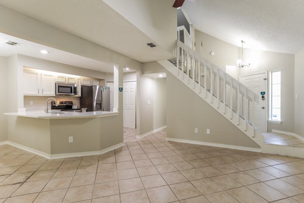 8549 Sturbridge Cir E - Photo 6 of 17