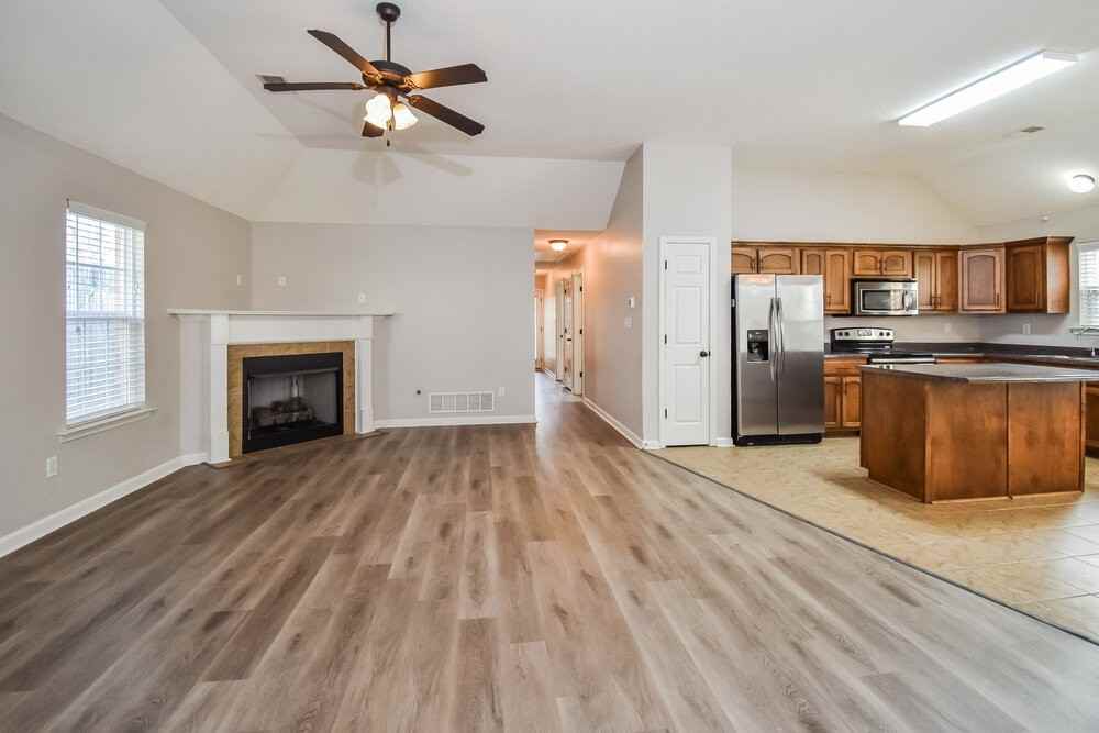 7860 Ridgedale Dr - Photo 5 of 16