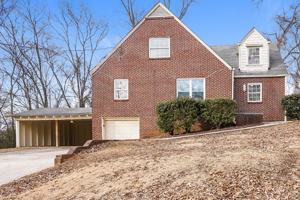 featured image of 612 Robin Rd