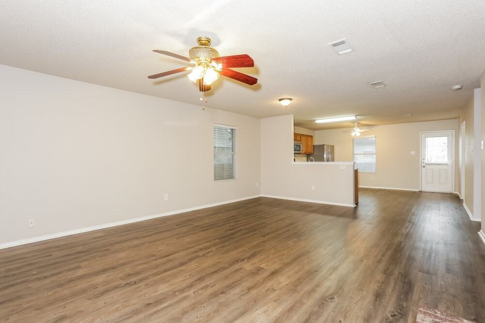 5351 Driftway Dr - Photo 4 of 16