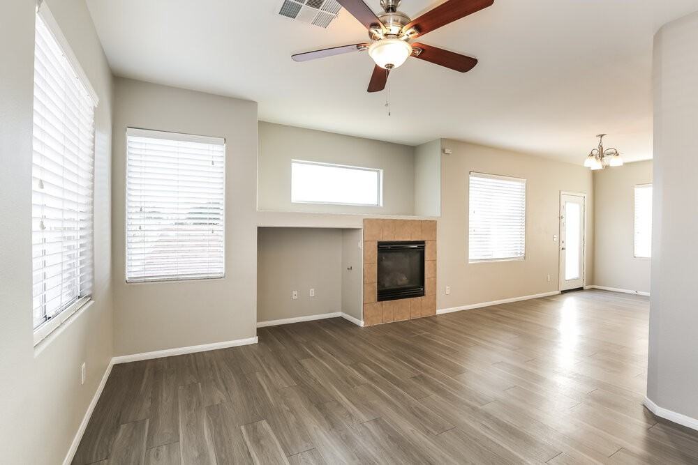 711 Easter Lily Pl - Photo 5 of 17