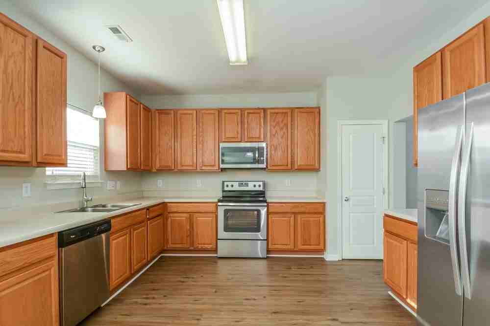 295 Stobhill Ln - Photo 5 of 17