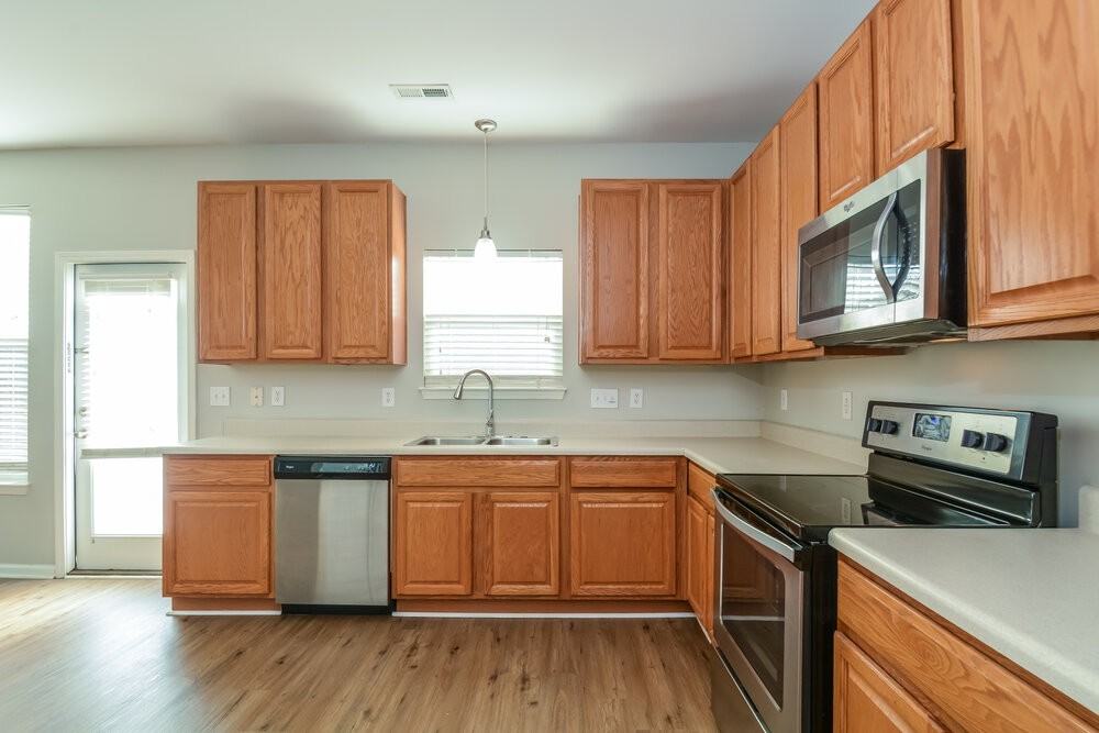 295 Stobhill Ln - Photo 6 of 17