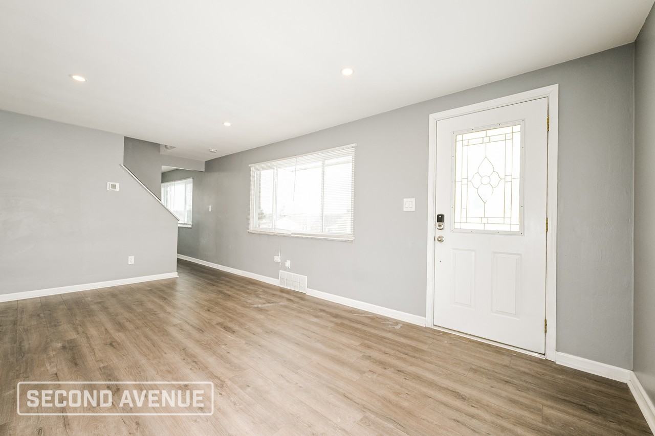 105 Donley Dr - Photo 5 of 28