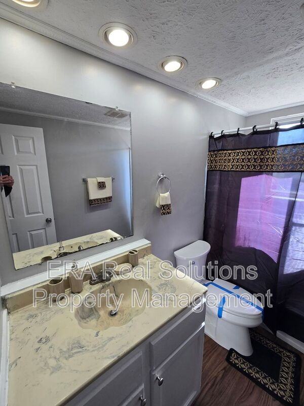 4863 Downing Dr - Photo 2 of 24