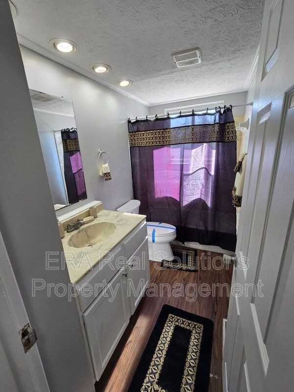 4863 Downing Dr - Photo 3 of 24