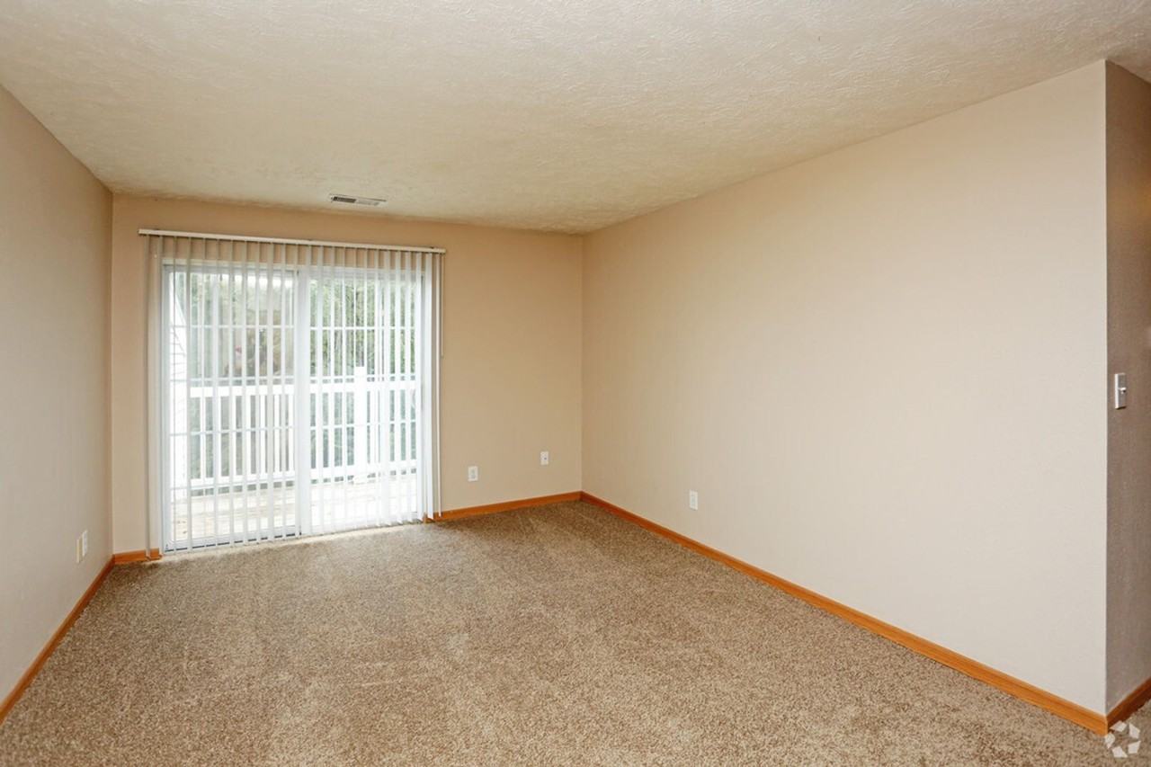 Hidden Bluffs Apartments - Photo 4 of 44