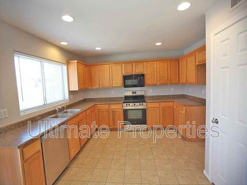 2115 S 257th Dr - Photo 5 of 13