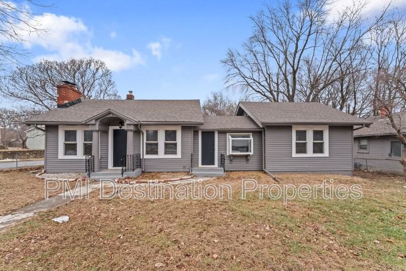 3000 E 72nd St - Photo 3 of 49