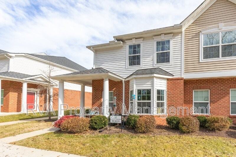 7370 Pebble Lake Dr - Photo 2 of 38