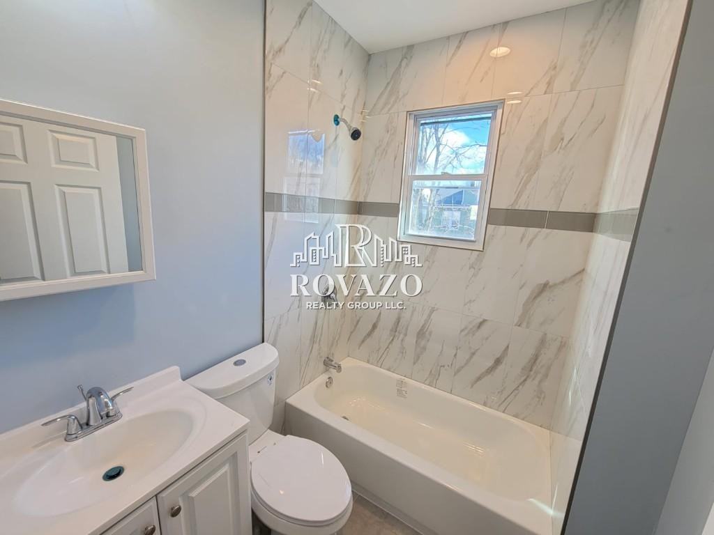 868 South 19th Street #2 - Photo 2 of 7