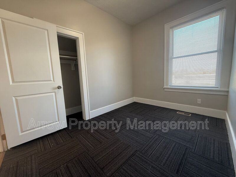 125 S 28th St #1 - Photo 6 of 10