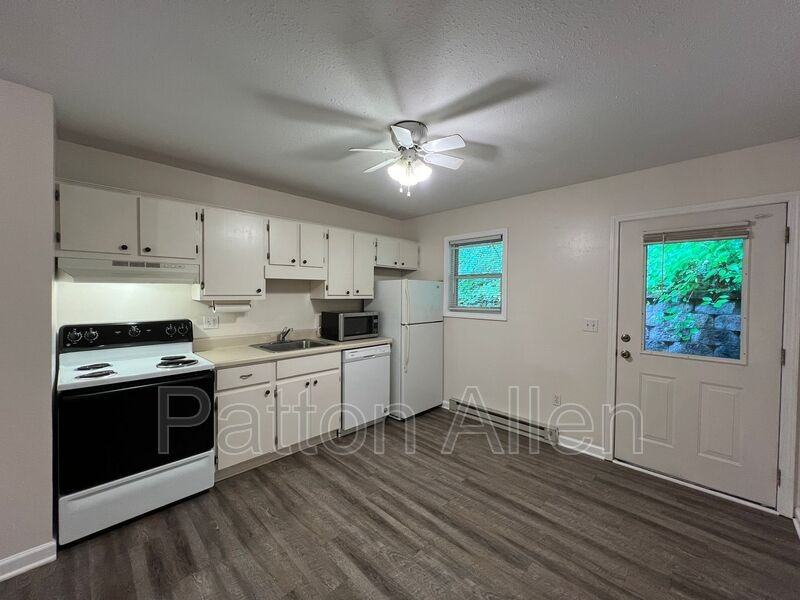 145 Citadel Dr #149C - Photo 2 of 12