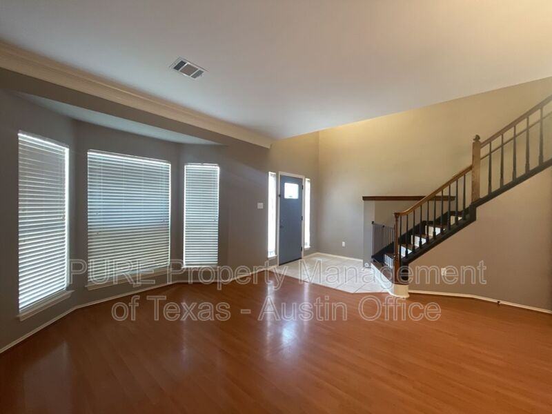 1710 Amber Skyway Cv - Photo 3 of 25