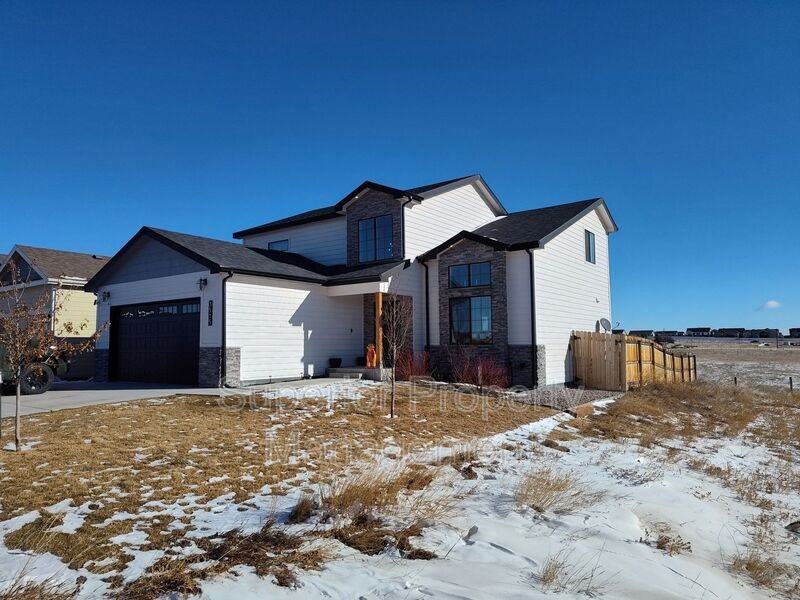 3515 Saratoga St - Photo 2 of 33