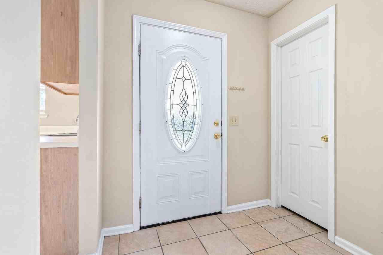 552 Oak Meadow Lane - Photo 6 of 22