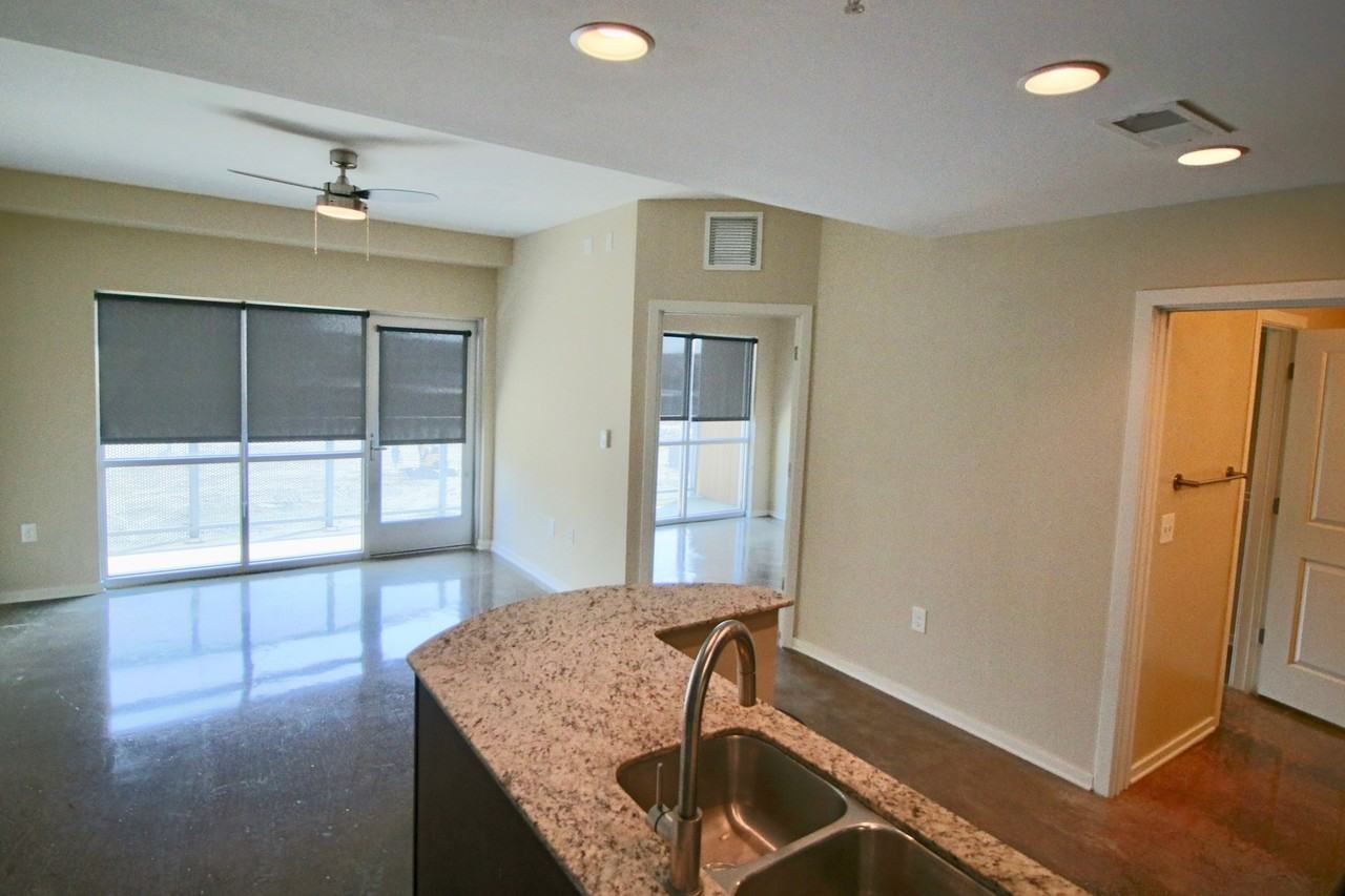 500 Hull Street - Photo 6 of 11