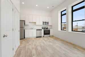 featured image of 402 Main St