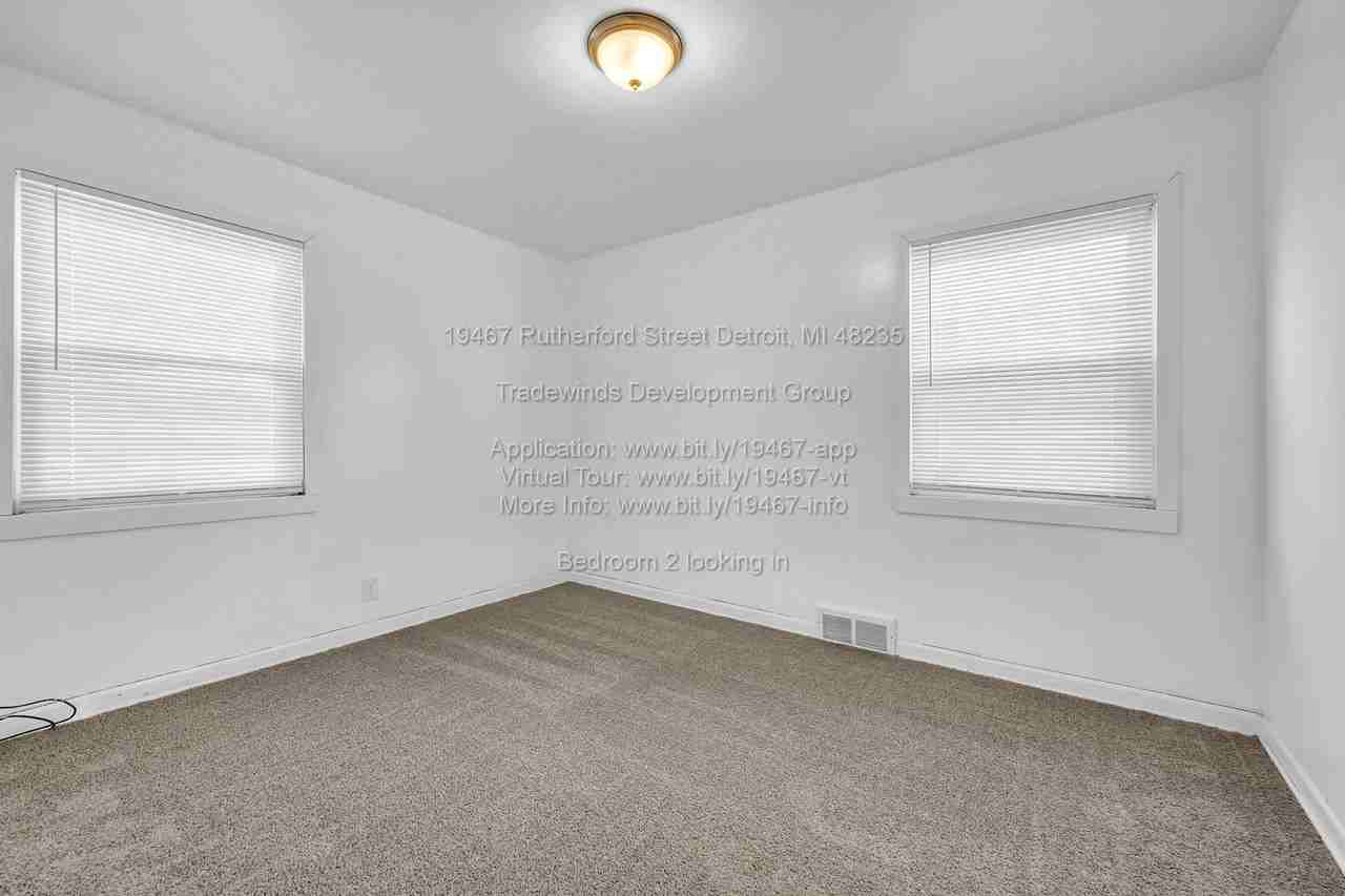 19467 Rutherford St - Photo 5 of 13