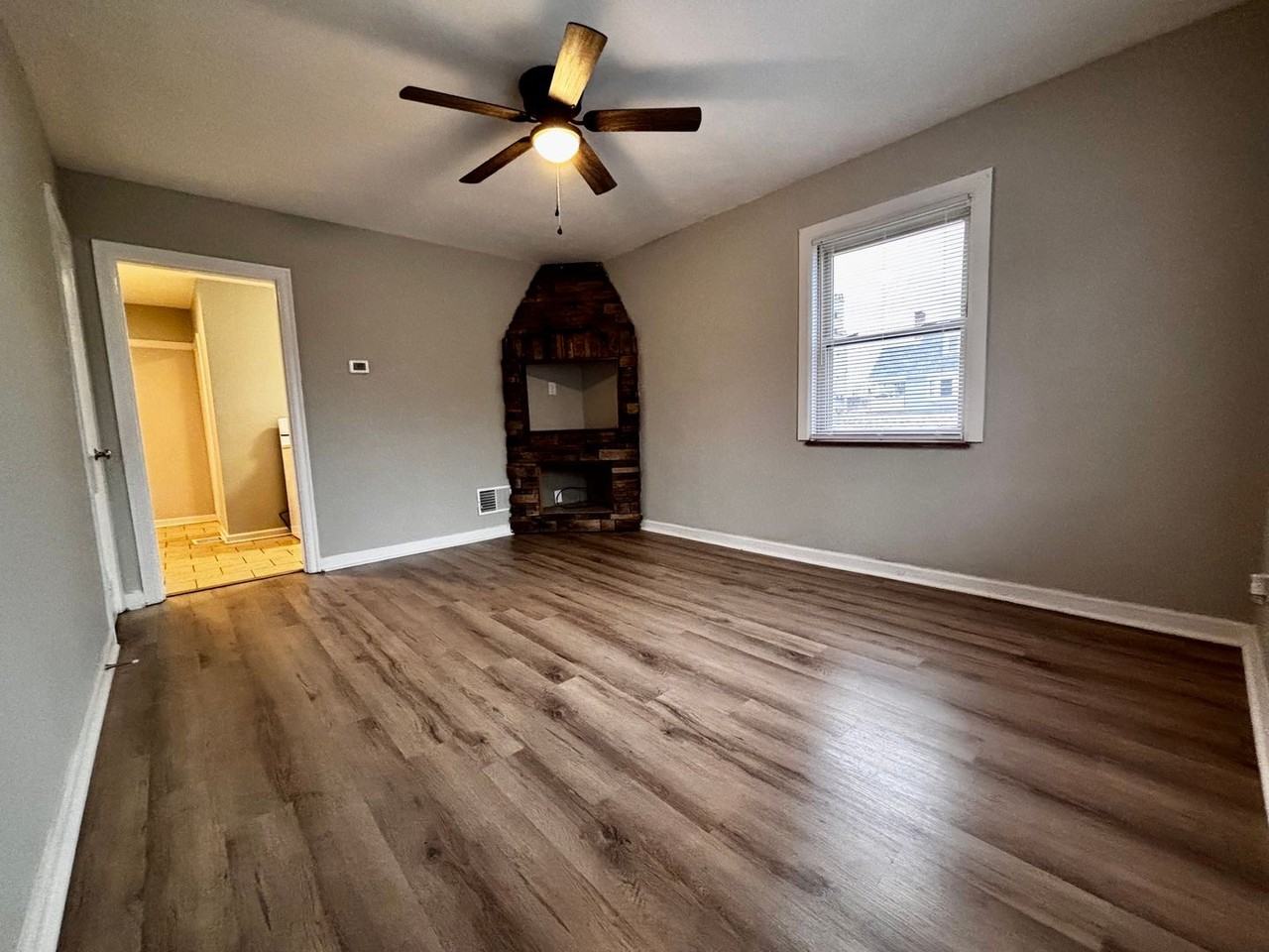 237 E Xenia Dr #A - Photo 3 of 11