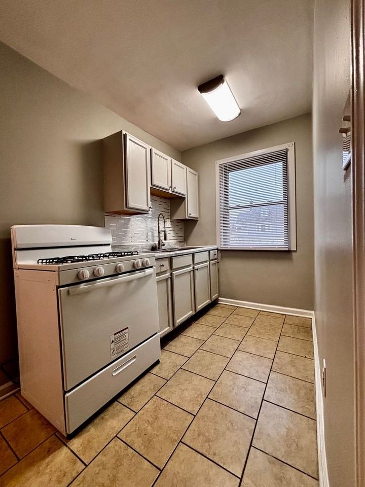 237 E Xenia Dr #A - Photo 5 of 11