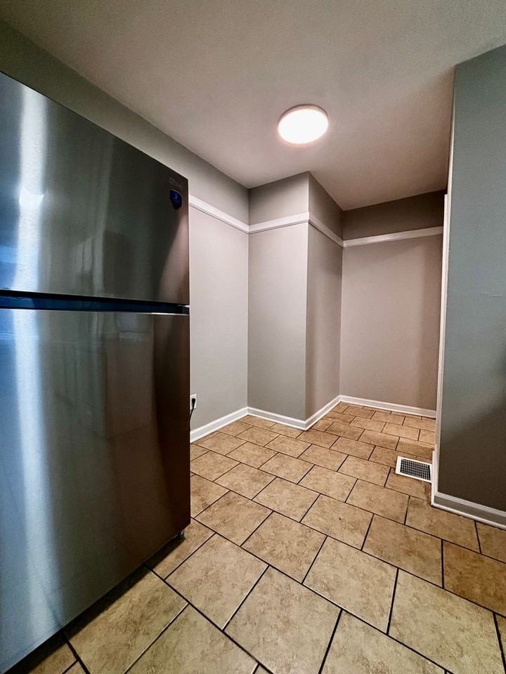 237 E Xenia Dr #A - Photo 6 of 11