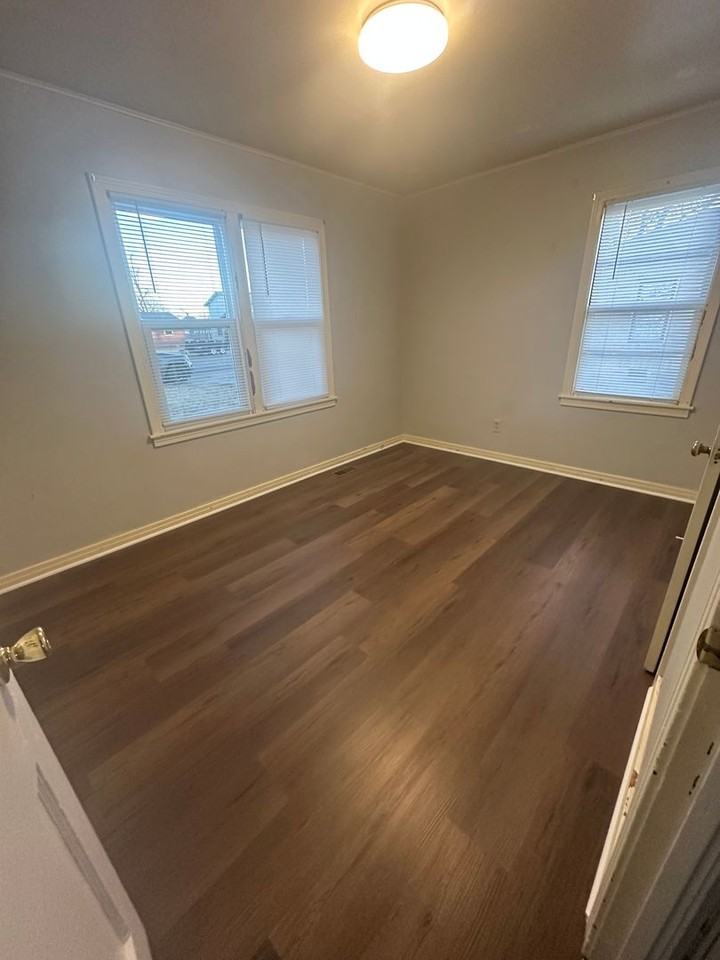 3121 24th St - Photo 6 of 8