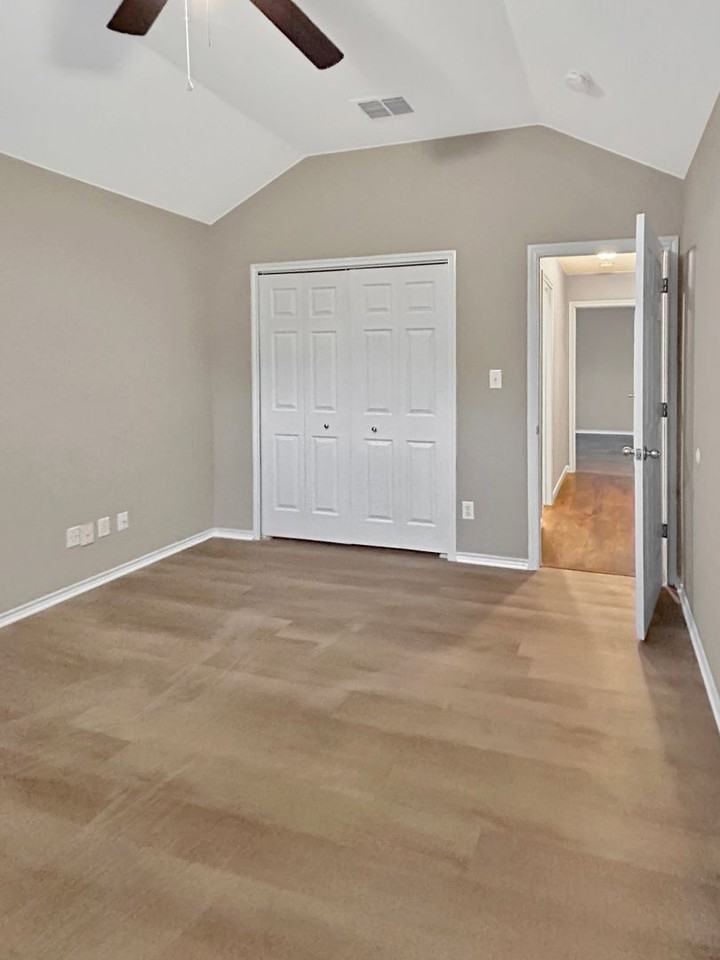 2817 Berry Trce - Photo 3 of 22