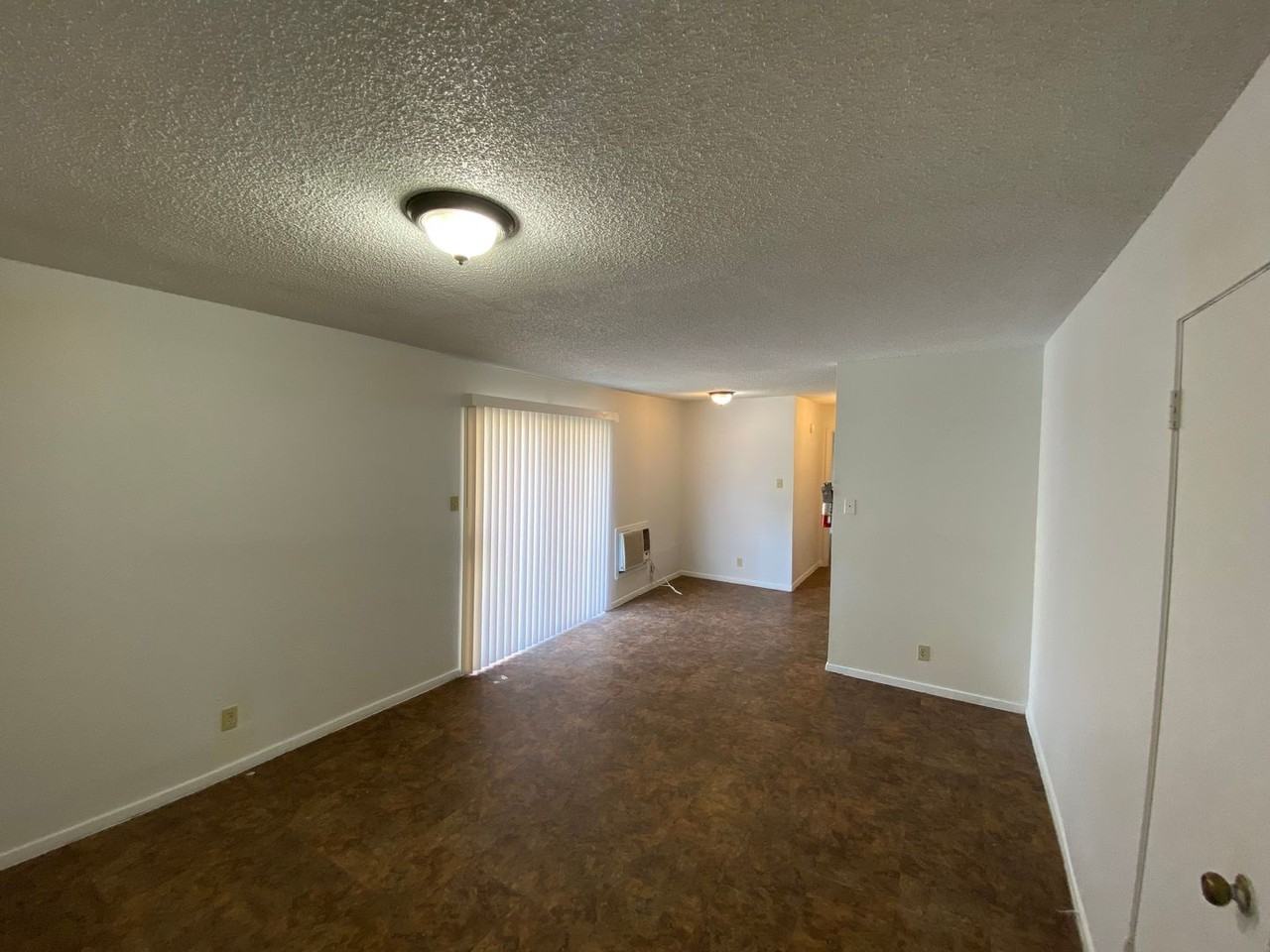 Rosewood Park Apartments DOWN - Photo 5 of 5