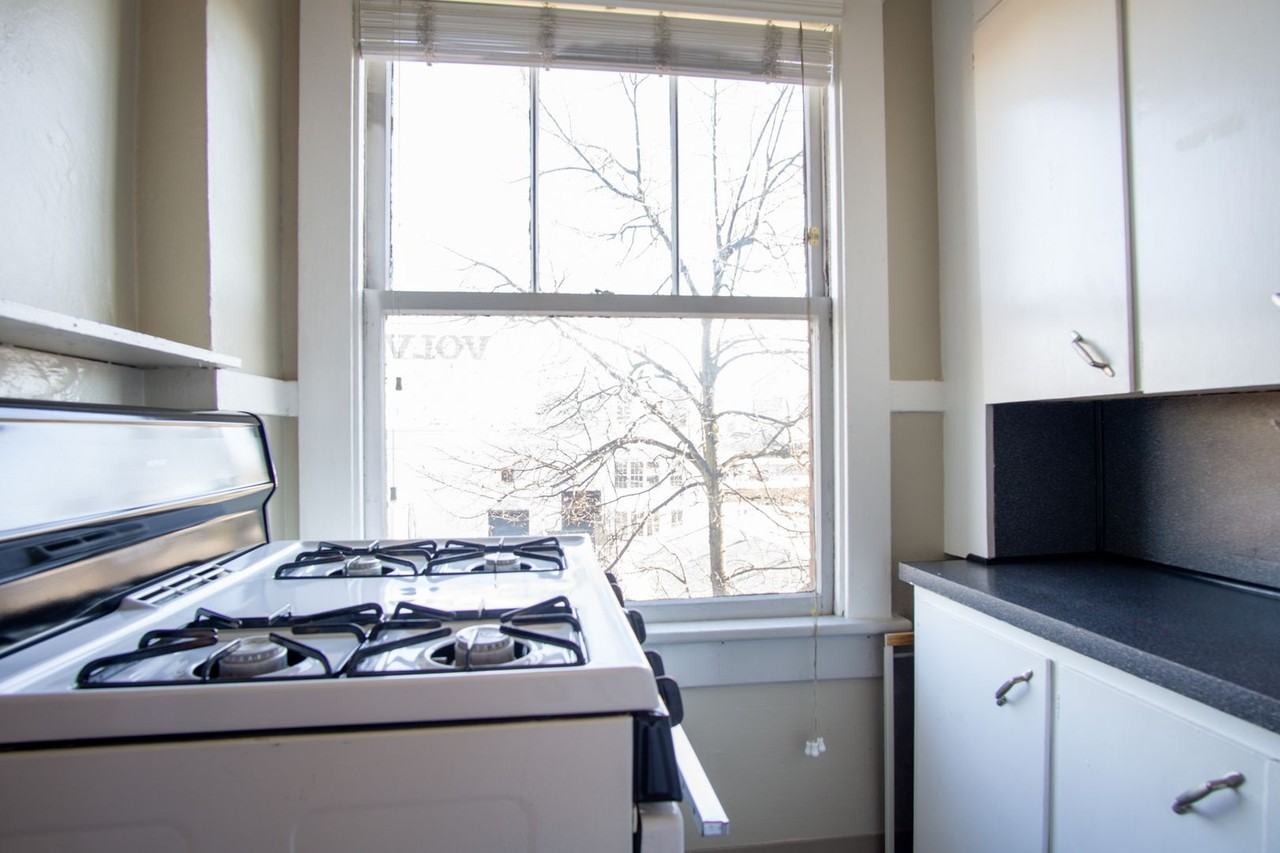 715 Sw King Ave #43 - Photo 7 of 15