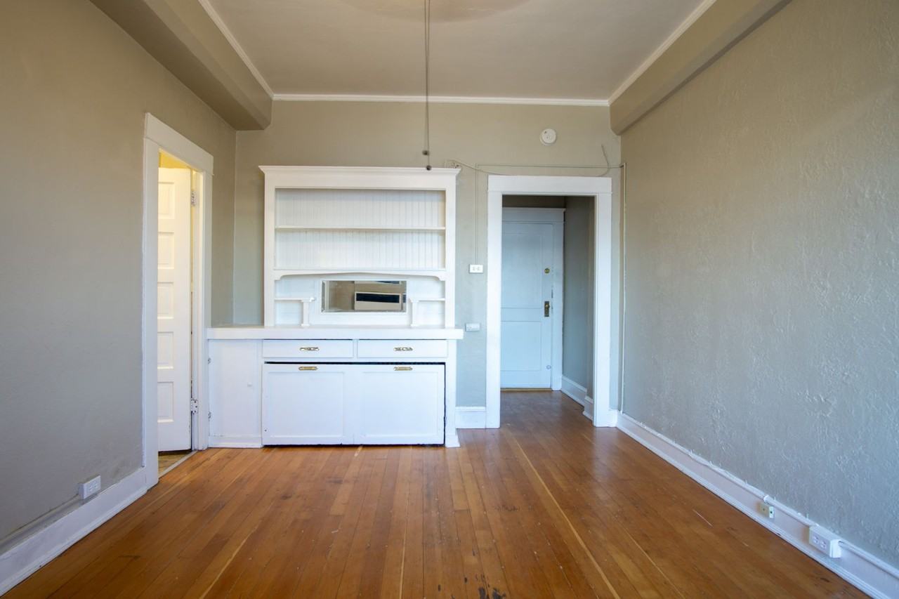 715 Sw King Ave #43 - Photo 3 of 15