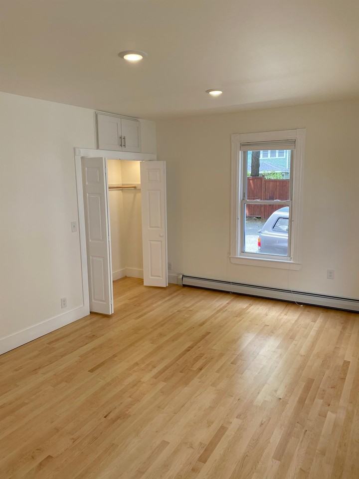 49 Falmouth Street - Photo 3 of 7