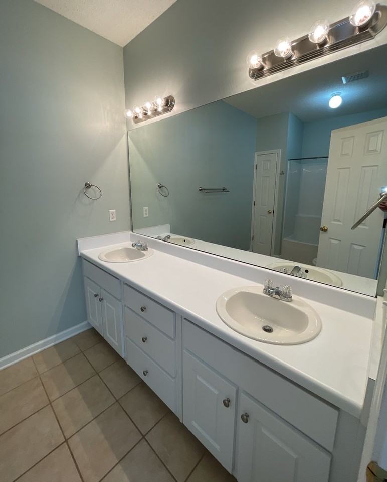 103 Woodmere Dr - Photo 6 of 10