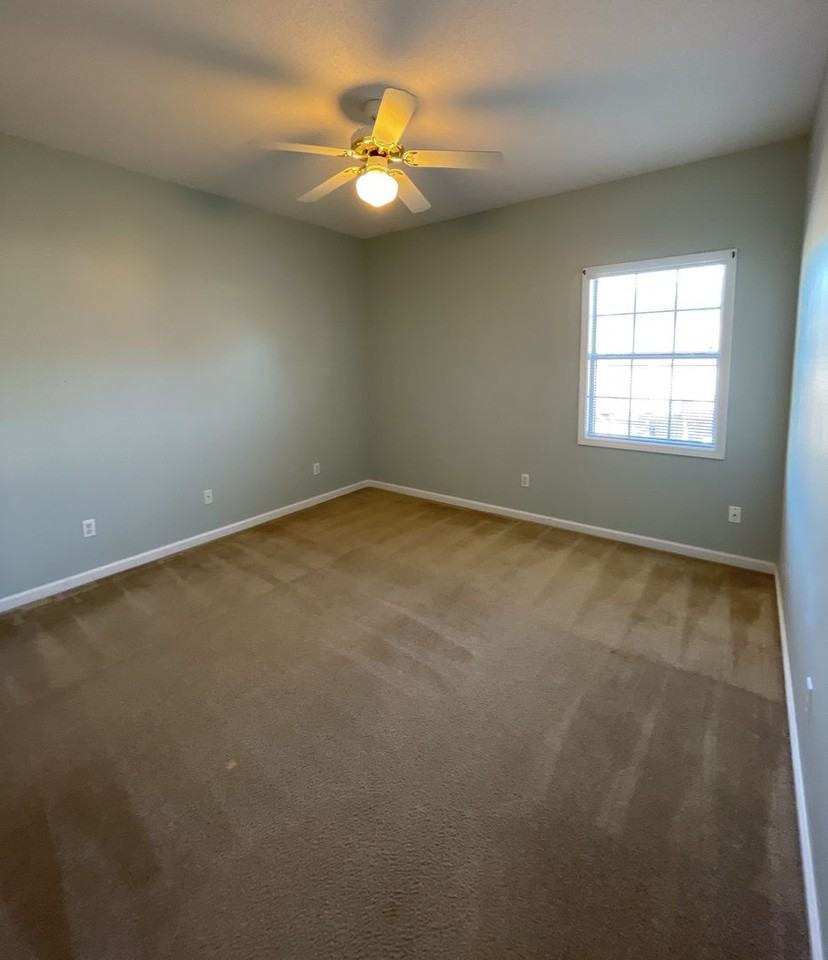 103 Woodmere Dr - Photo 7 of 10