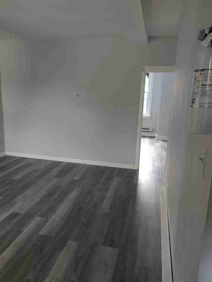 256 Apsley Street - Photo 3 of 6