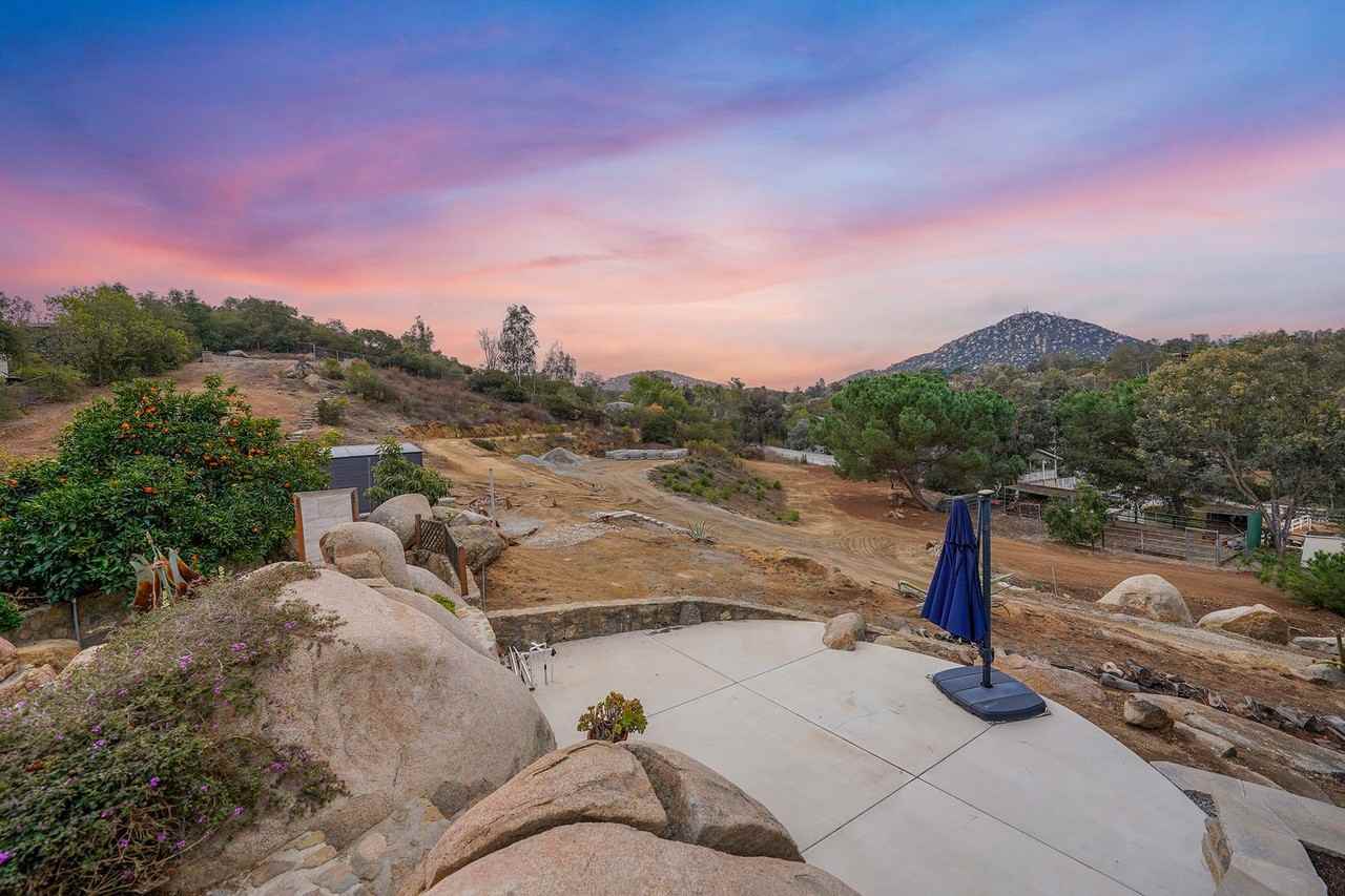 17649 Rancho De Carole Rd - Photo 2 of 10