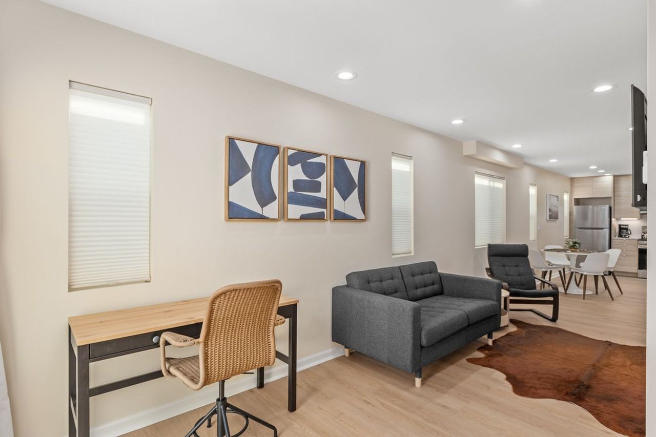 3043 Oliphant St - Photo 2 of 42