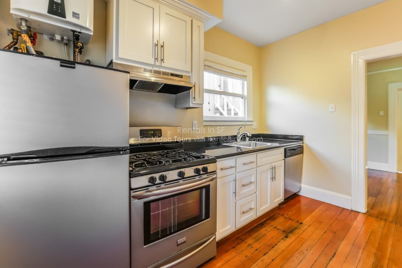 3368 25th St - Photo 6 of 11