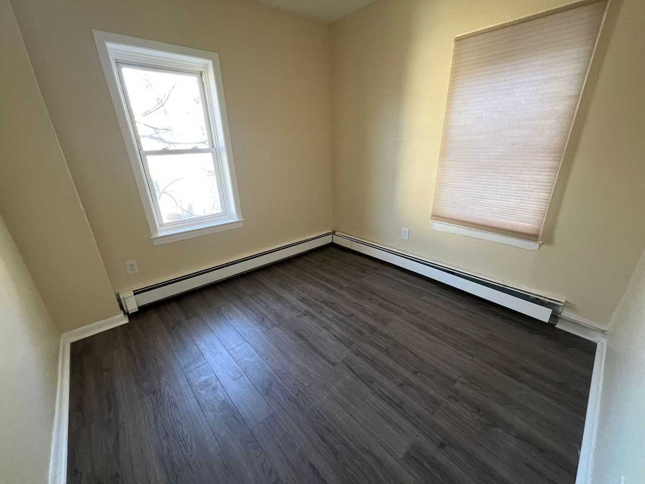 510 W Hanover St - Photo 6 of 13