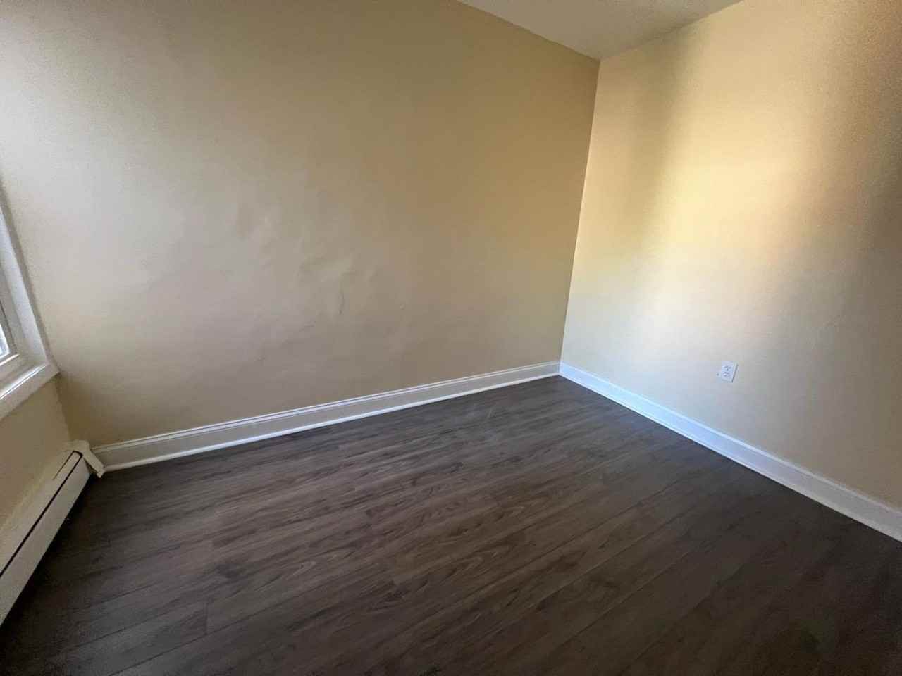 510 W Hanover St - Photo 7 of 13