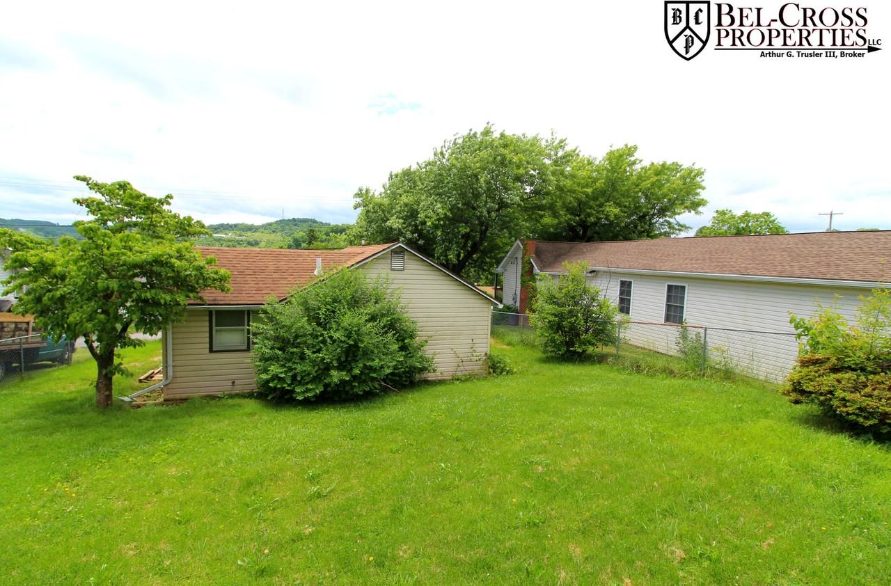 72 Fairmor Dr - Photo 2 of 10