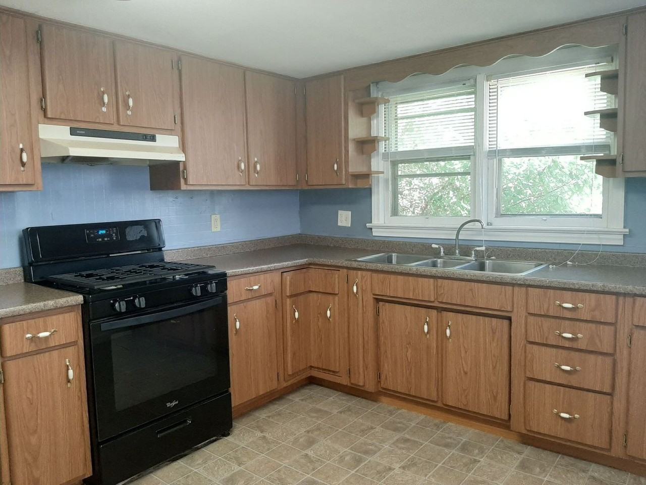 72 Fairmor Dr - Photo 6 of 10