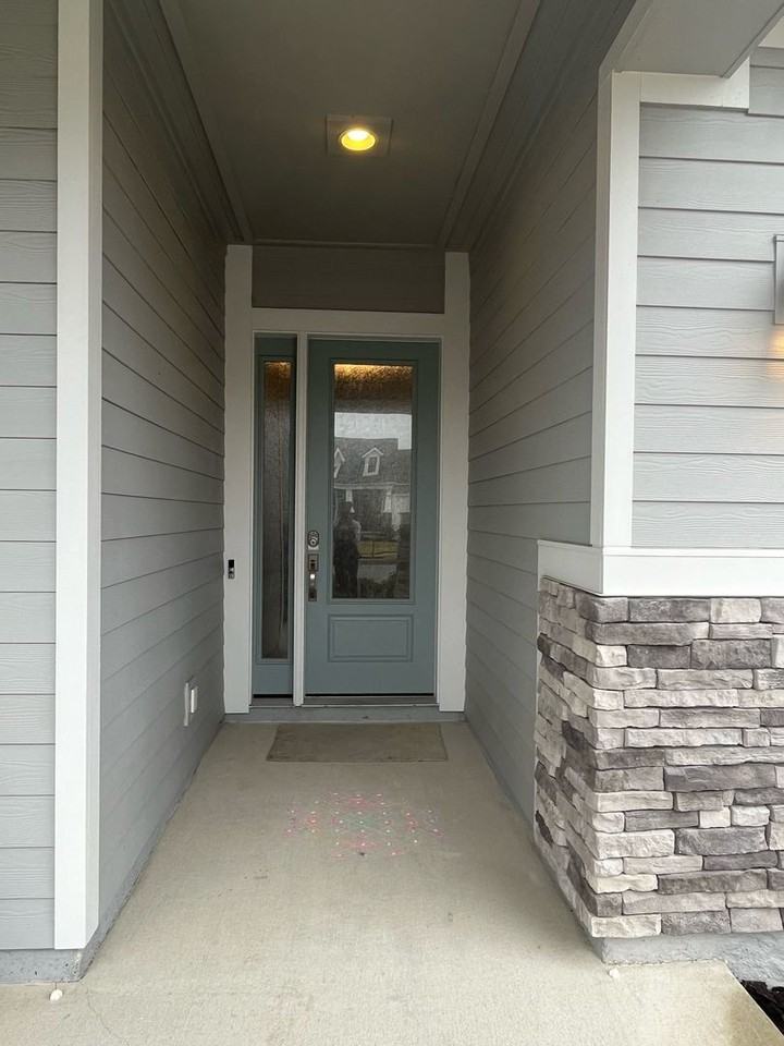 3270 PROCUREMENT 3270 SW 120th Terrace - Photo 2 of 18
