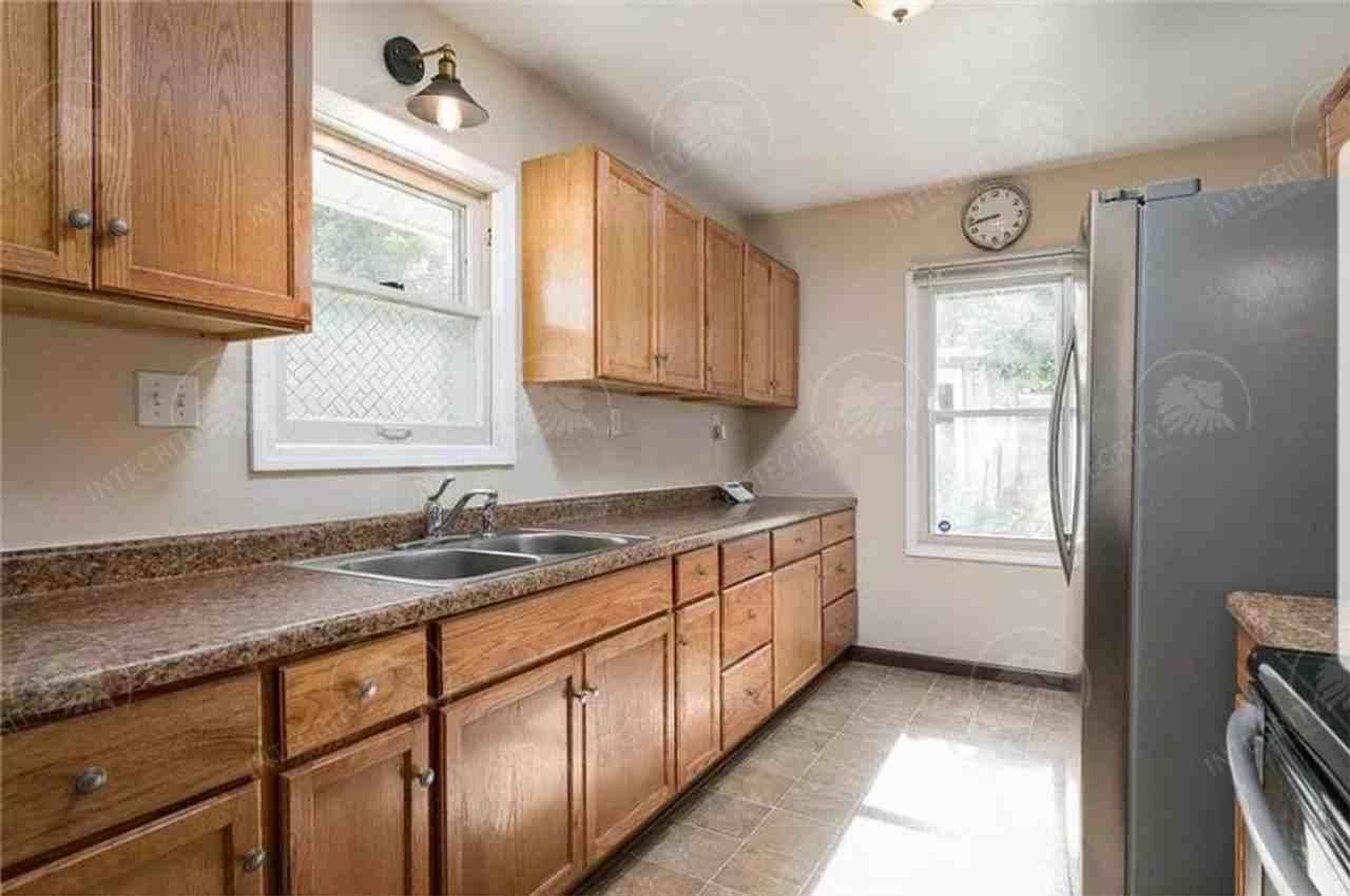 5241 Brookwood Ave - Photo 7 of 13