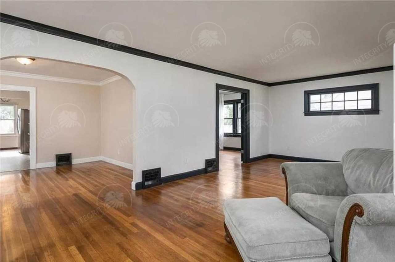 5241 Brookwood Ave - Photo 6 of 13