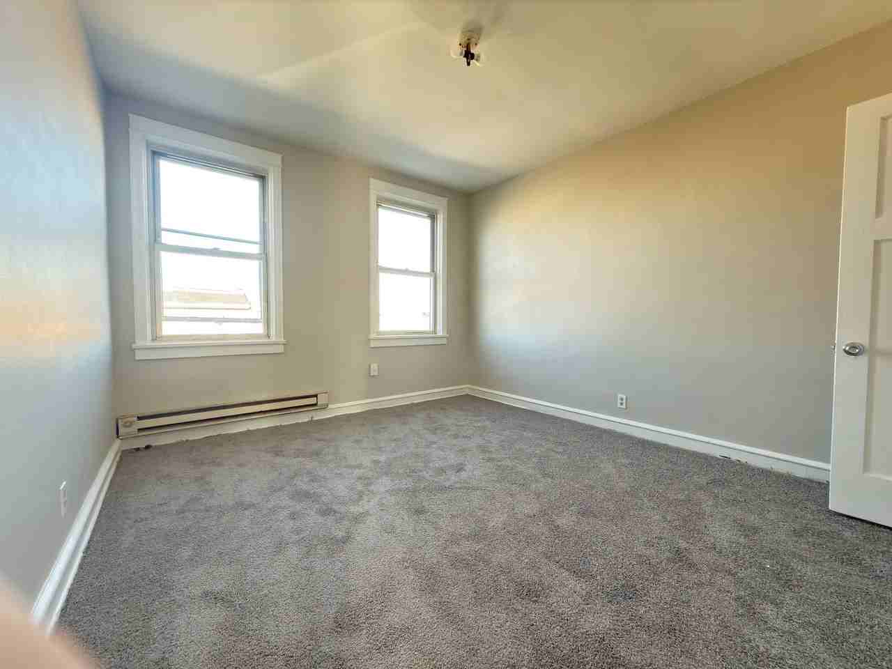 3535 Lyndale Ave - Photo 7 of 8