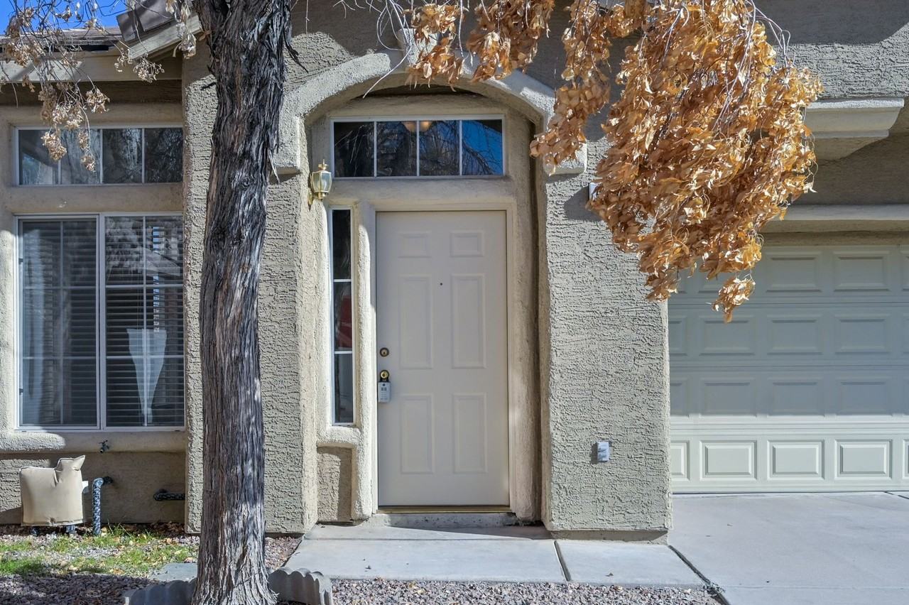 4502 Dagnar Ct - Photo 3 of 50