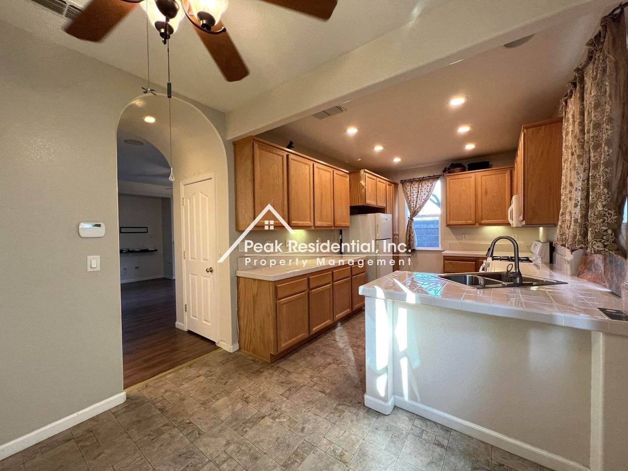 611 Natalino Cir - Photo 6 of 22