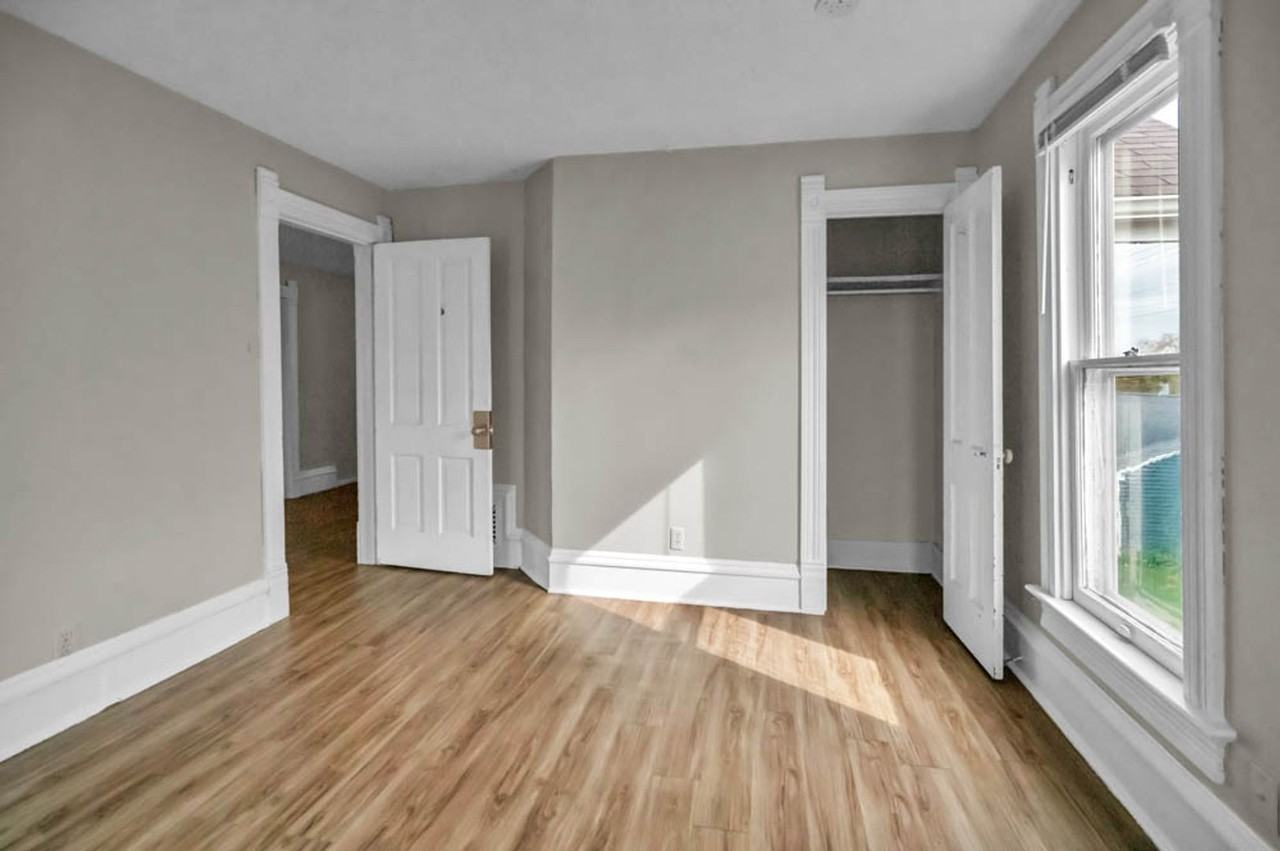 1120 1/2 Washington St - Photo 5 of 18