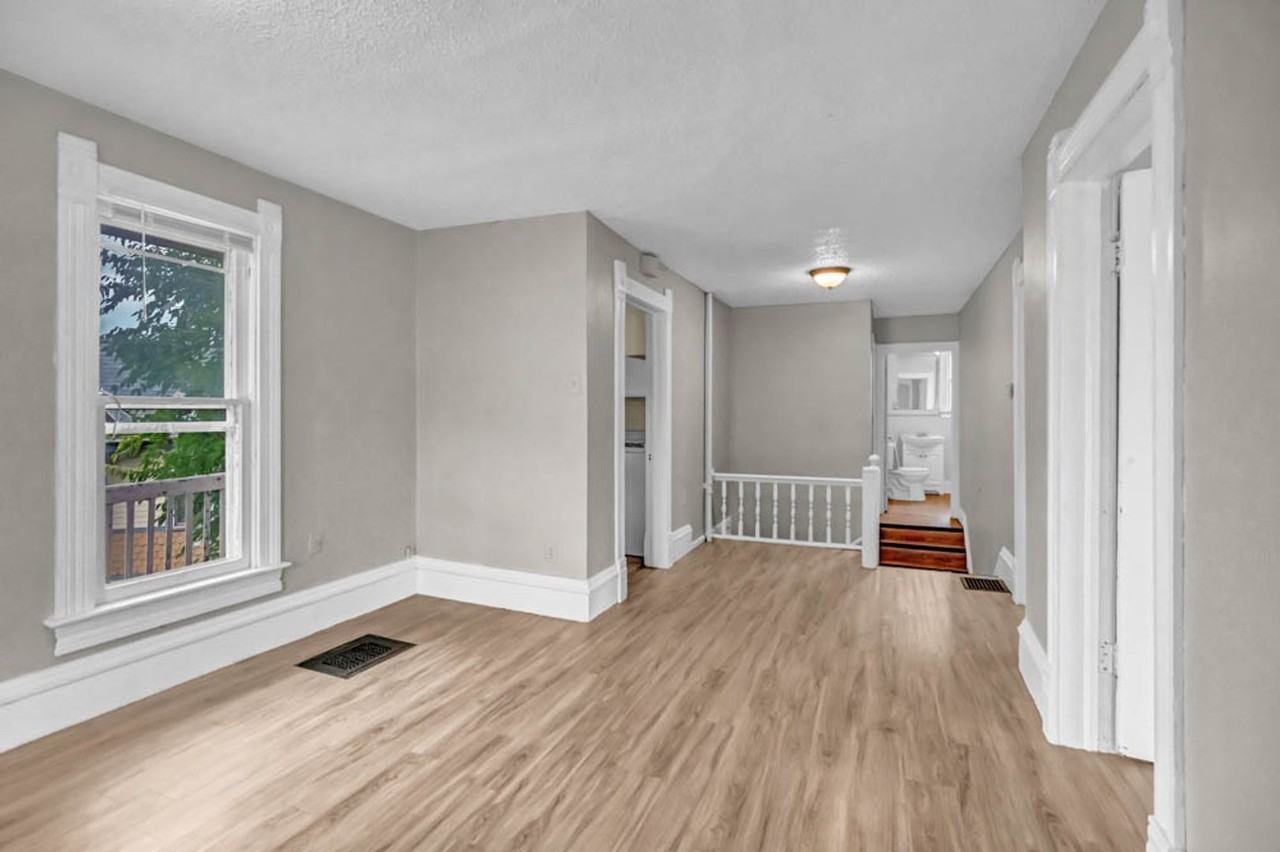 1120 1/2 Washington St - Photo 4 of 18